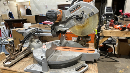 Rigid mitre saw