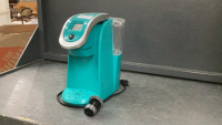 TEAL KEURIG COFFEE MAKER
