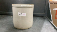 VINTAGE ONE GALLON CROCK - UNMARKED