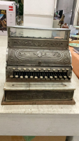 VINTAGE CASH REGISTER