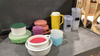 BOX OF PLASTIC CONTAINERS - SOME IS TUPPERWARE