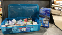 GOOD TOTE W/ASSORTED LIGHT BULBS + MOTION ACTIVATED OUTDOOR LIGHT