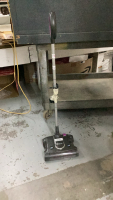 SMALL SHARK UPRIGHT VACUUM W/ BEATER HEAD