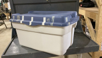 LIDDED TOTE
