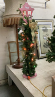 LIGHTED CHRISTMAS ENTRY DECOR