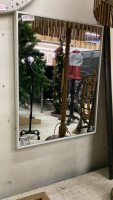 NOVELTY WALL MIRROR