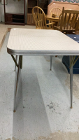 RETRO KITCHEN TABLE