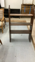 WOODEN SHELF UNIT
