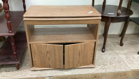 TV/MICROWAVE STAND