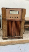 CORONADO SHORT WAVE RADIO