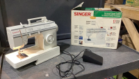 SINGER ELECTRONIC CONTROL SEWING MACHINE