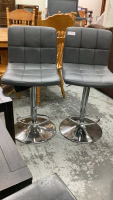 PAIR OF KITCHEN STOOLS