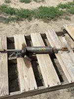 Hydraulic ram jack