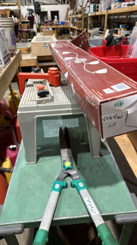 Router table garden, sheer, like cluster