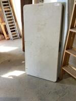 LIFE TIME 4' FOLDING PLASTIC TABLE