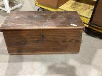 VINTAGE WOOD TRUNK