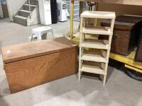 WOOD TRUNK AND SMALL PLASTIC SHELF UNIT