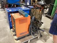 ACKLANDS ZIPPER AC/DC STICK WELDER ON CART