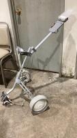 GOLF BAG CADDY