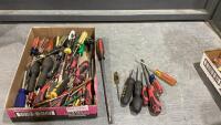 FLAT OF SCREWDRIVERS