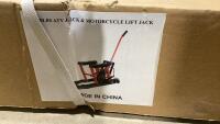 1500LB ATV & MOTORCYCLE LIFT JACK