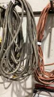 EXTENSION CORD