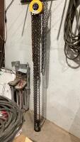 POWER FIST 2 TON CHAIN HOIST