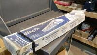 48&rdquo; CEILING FLUORESCENT