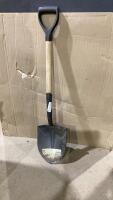 SMALL SPADE