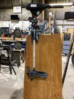 MINN KOTA 12 VOLT TROLLING MOTOR