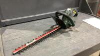 YARDWORKS 18&rdquo; ELECTRIC HEDGE TRIMMER