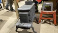 VOGELZANG &ldquo;LIT&rsquo;L SWEETIE&rdquo; BOXWOOD STOVE