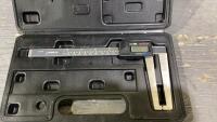 STORM ELECTRONIC DIGITAL ROTOR GAUGE