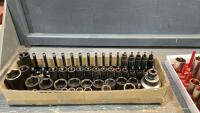 FLAT W/ METRIC IMPACT SOCKETS