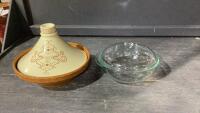 BOX W/GLASS CASSEROLE WITH LID + TAJINE WARMER