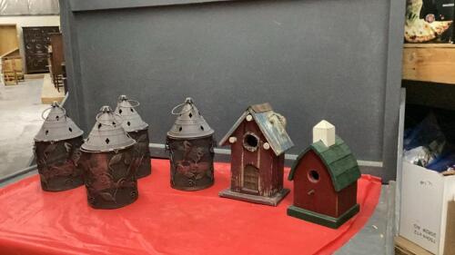 (4) DECOR LANTERNS & (2) BIRD HOUSES