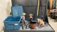 TOTE W/ GARDEN DECOR AND TOOLS
