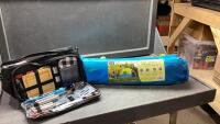 YOUTH TENT + INSULATED BAG WITH PICNIC SUPPLIES