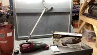 SHARK CORDLESS HAND VAC, GRABBER