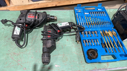 Drills drill, bits, battery charger