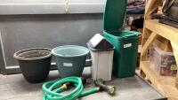 2 PLASTIC FLOWER POTS, SHORT GARDEN HOSE W/SPRAYER, FLASHLIGHT