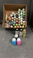SMALL BOX OF ACRYLIC PAINT
