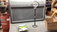 FLY TYING KIT + STREAMING LAMP