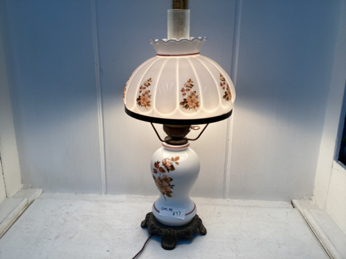 OLD STYLE ELECTRIC LAMP