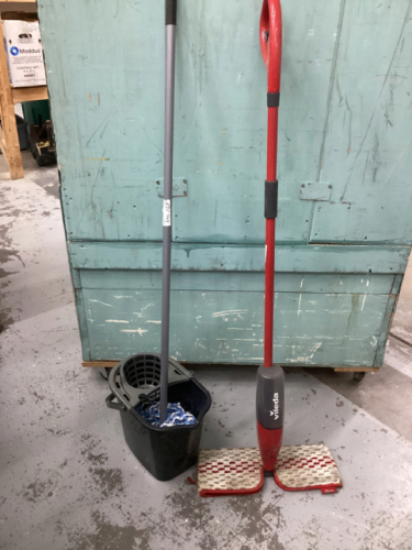 SPIN MOP AND PAIL PLUS