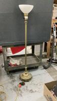 ANTIQUE BRASS FLOOR LAMP W/ GLASS SHADE