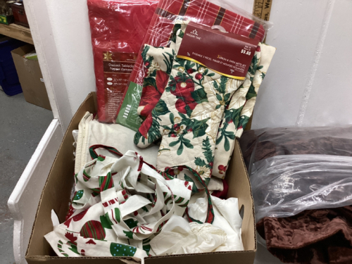 BOX OF CHRISTMAS LINENS AND CRUSHED VELVET DRAPERY