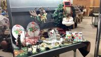(4) ITEMS - WALL DECOR, TABLE RUNNER, WREATH, SERVIETTES