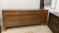 9-DRAWER DRESSER