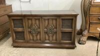 VINTAGE SEVILLE STERO CABINET